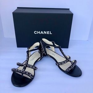 CHANEL Interlocking CC Logo black T-Strap Sandals